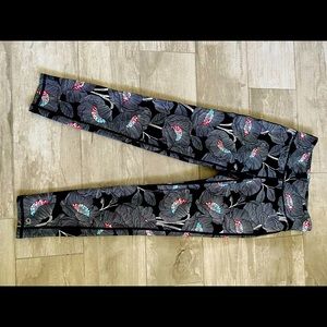 Girls, used size med gap athletic leggings